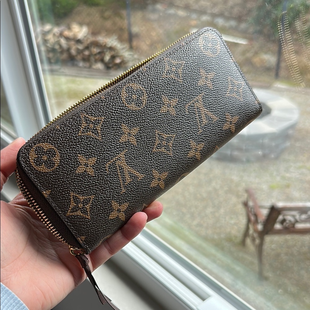🤎🩰Louis Vuitton Clémence Wallet